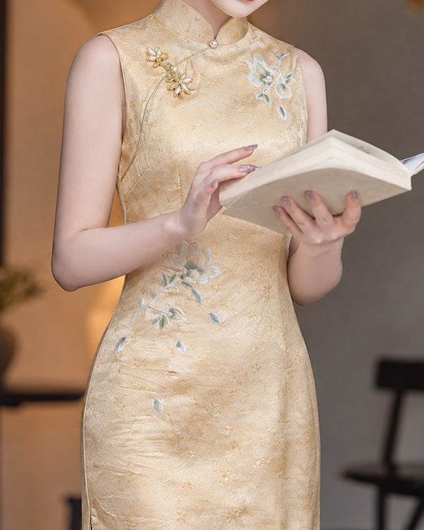 Cornelius embroidered cheongsam (preorder)