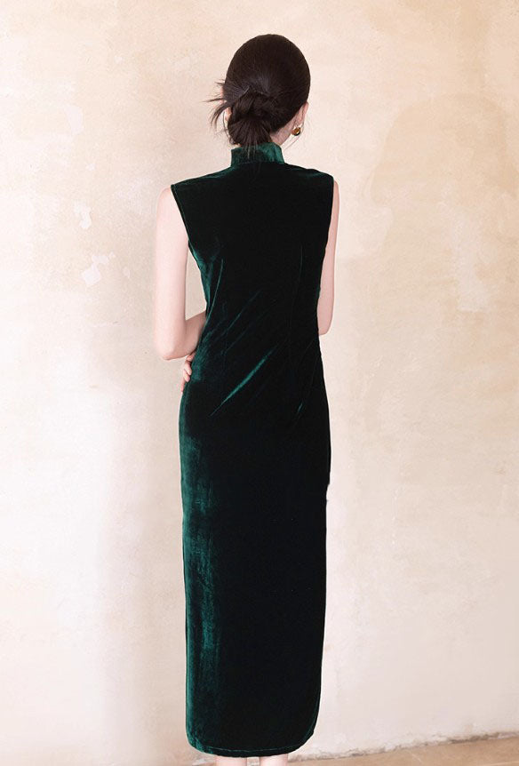 Emerald cheongsam (preorder)