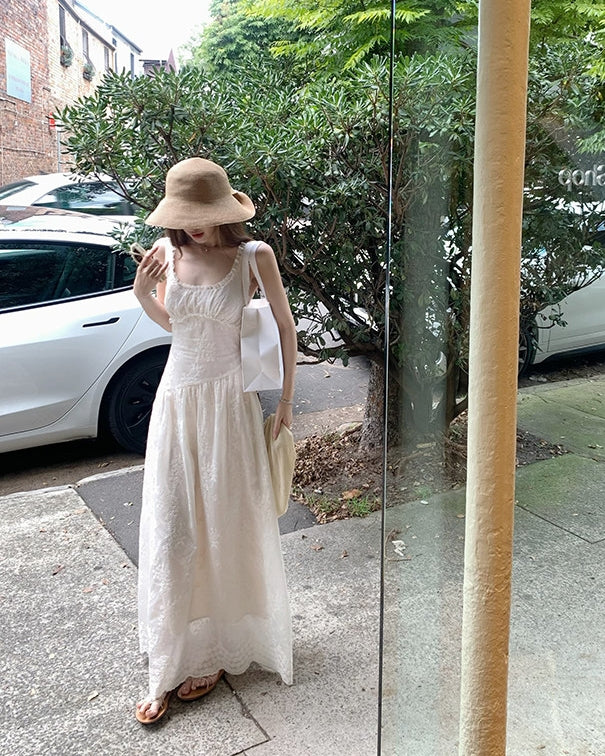 Passion lace dress (preorder)