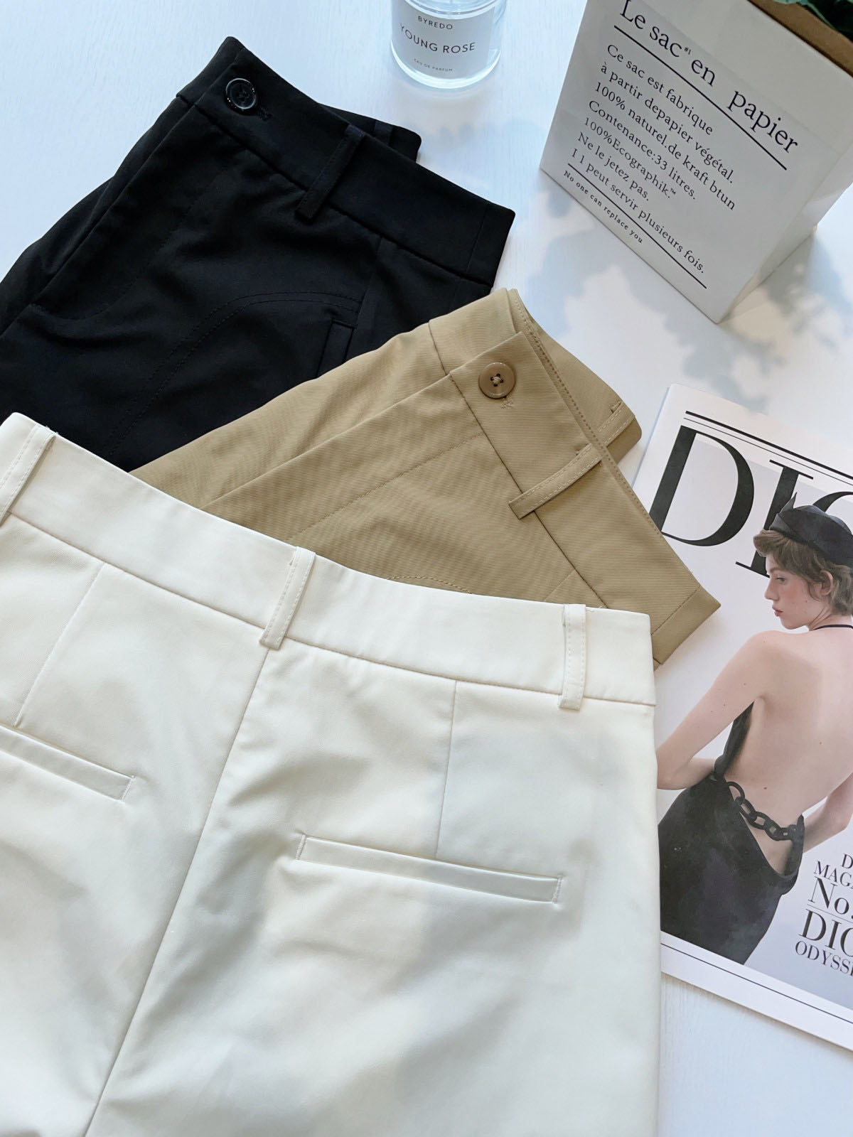 Ease bermuda shorts (preorder/ 3 colours)