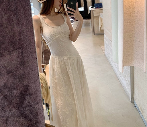 Passion lace dress (preorder)