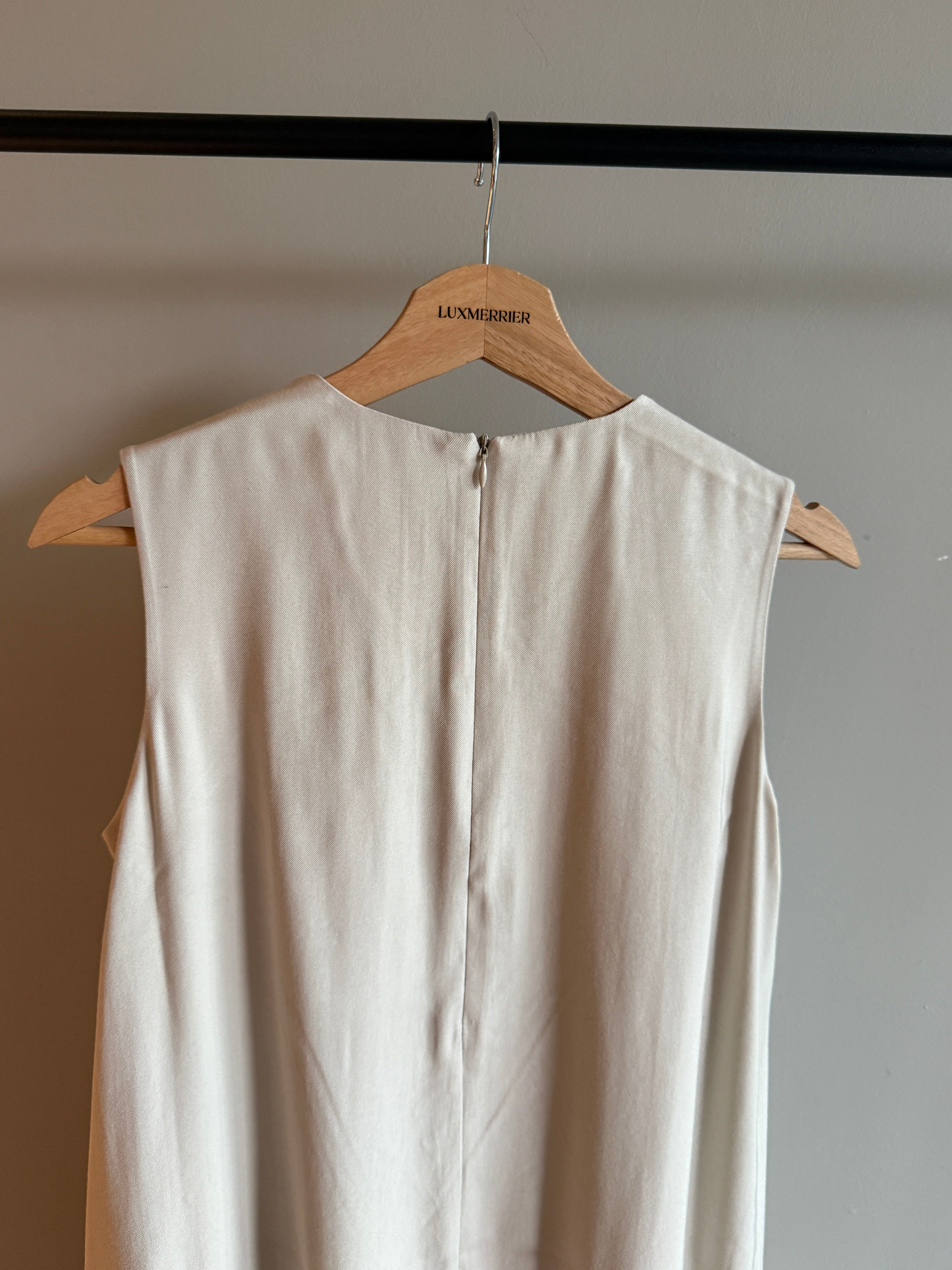 Noa minimalist dress (preorder)
