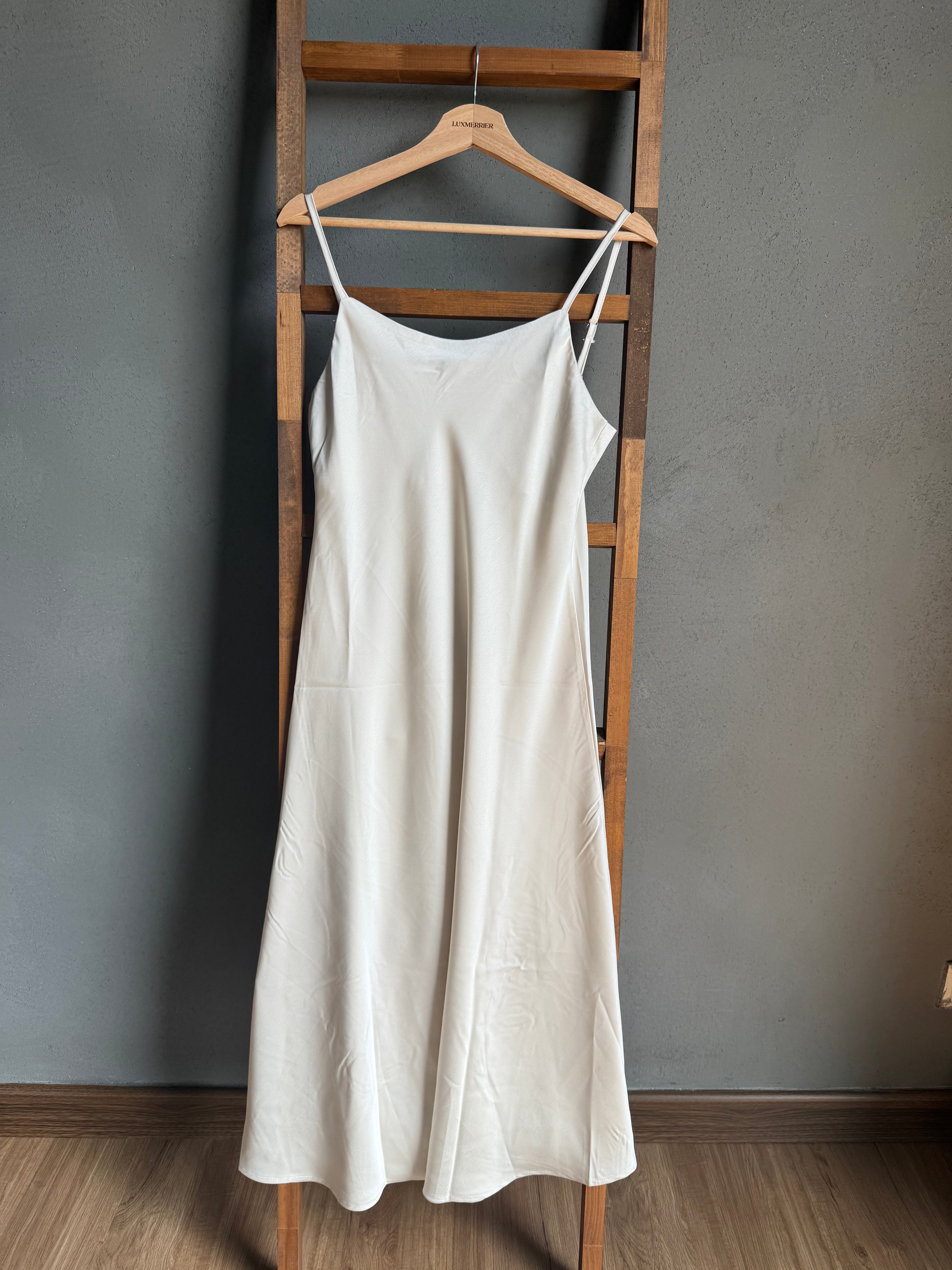 Straight satin dress (ready stock in cream (S)/ 6 colours)