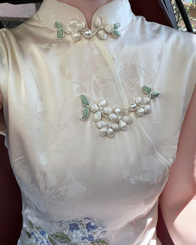 Spring cheongsam (preorder)