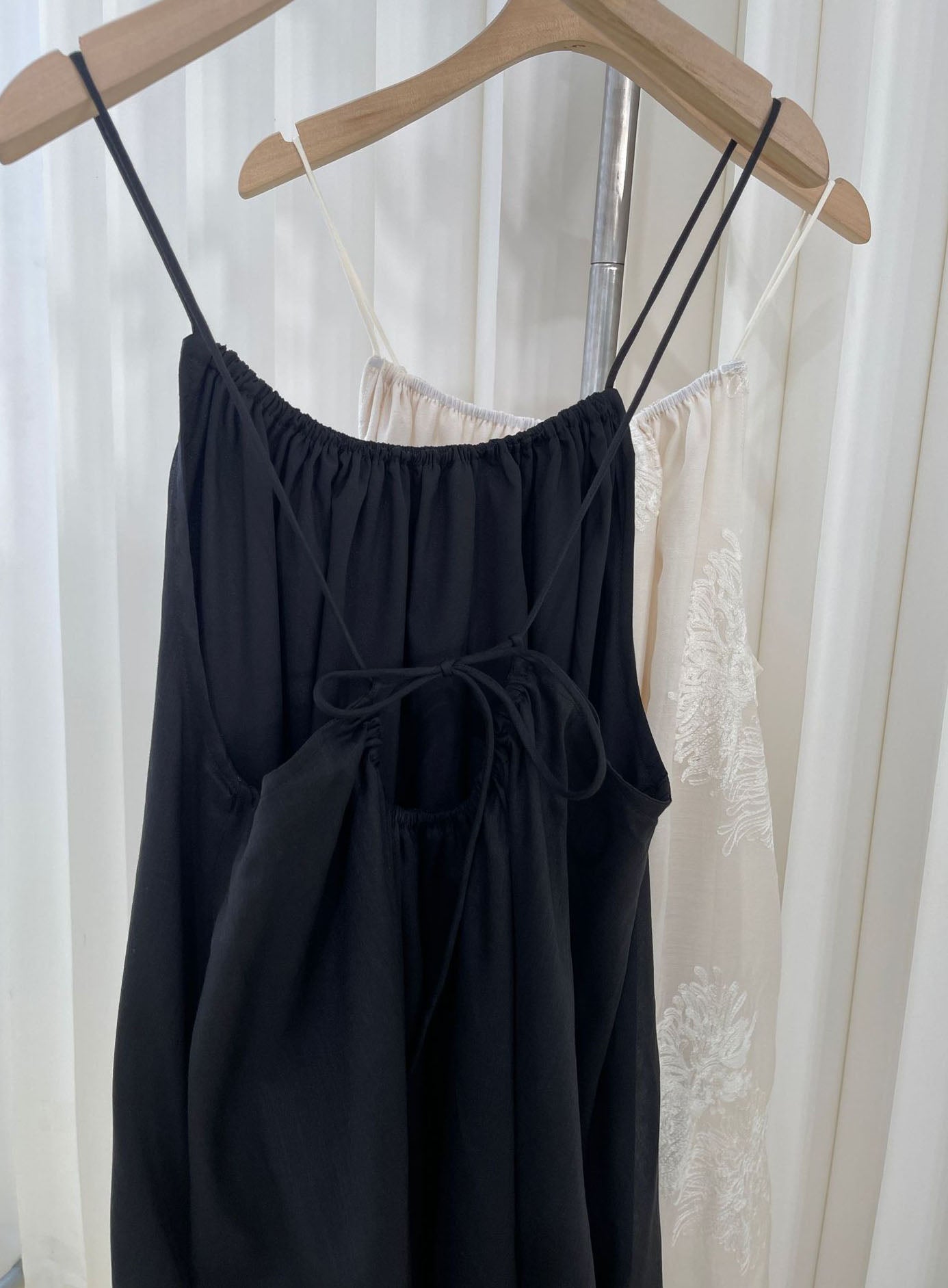Auria dress (preorder/ 2 colours)