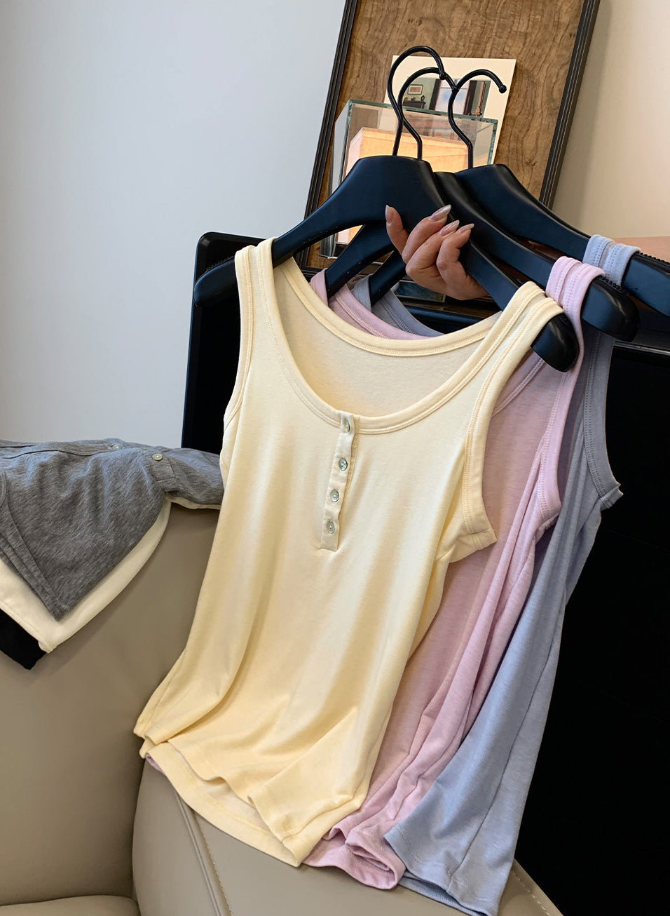 Iriz tank top (preorder/ 6 colours)
