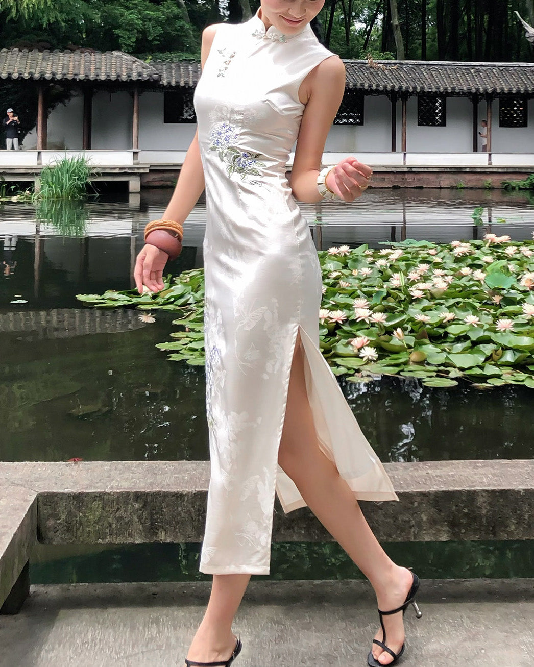 Spring cheongsam (preorder)