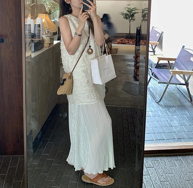 Pleats dress (preorder/ 2 colours)