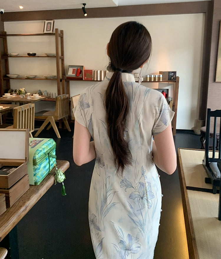 Everlett cheongsam (preorder)