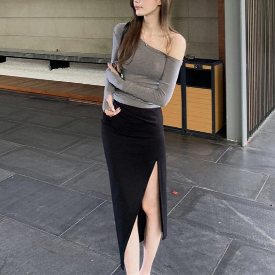 Long Sleeved Slant Top