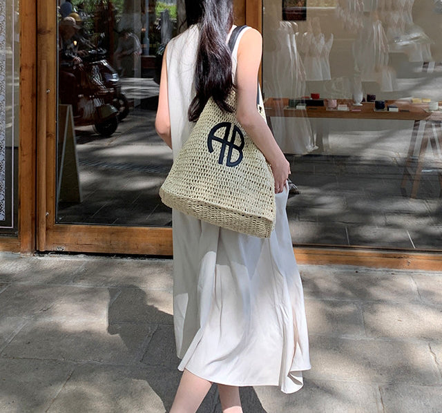 Noa minimalist dress (preorder)