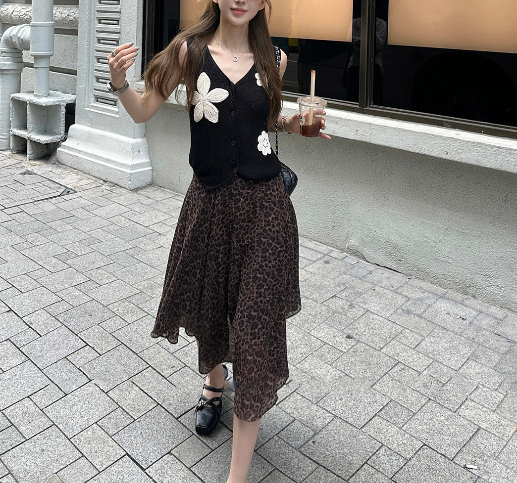 Florie patch top (preorder/ 2 colours)