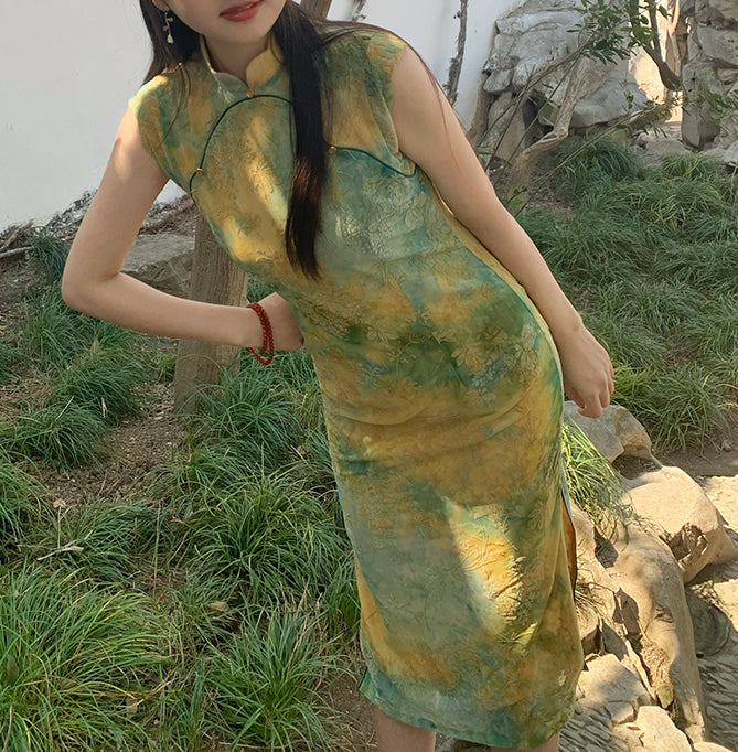 Abe cheongsam (preorder/ 2 colours)