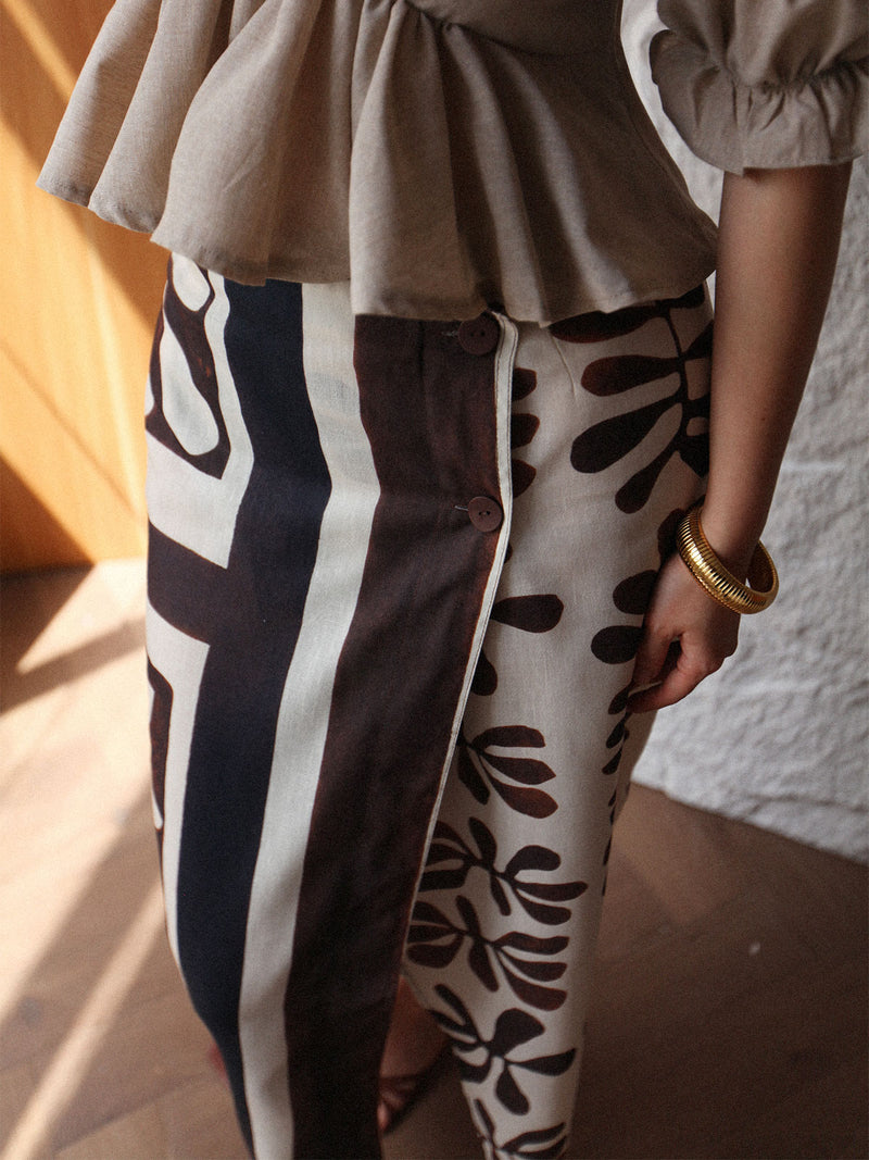 Tribal skirt (ready stock in L)