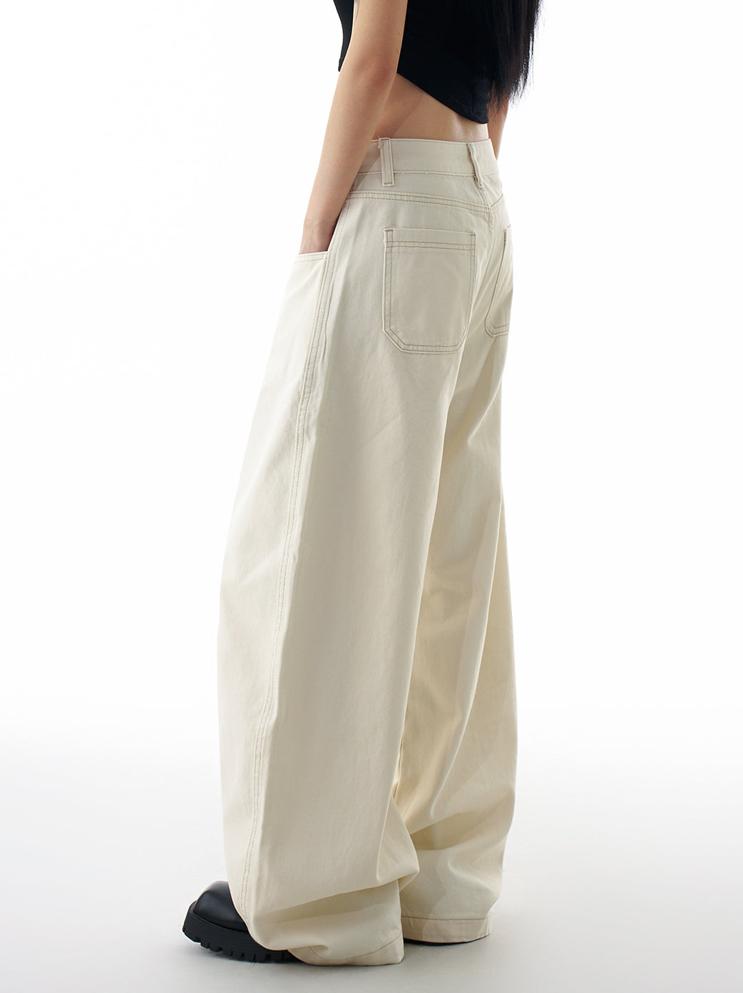 Barrel Ivory Jeans (preorder)