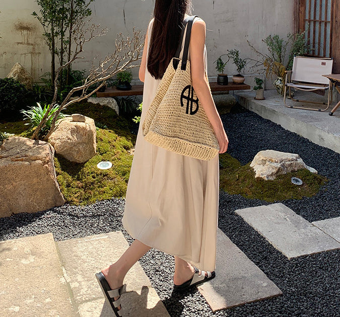 Noa minimalist dress (preorder)