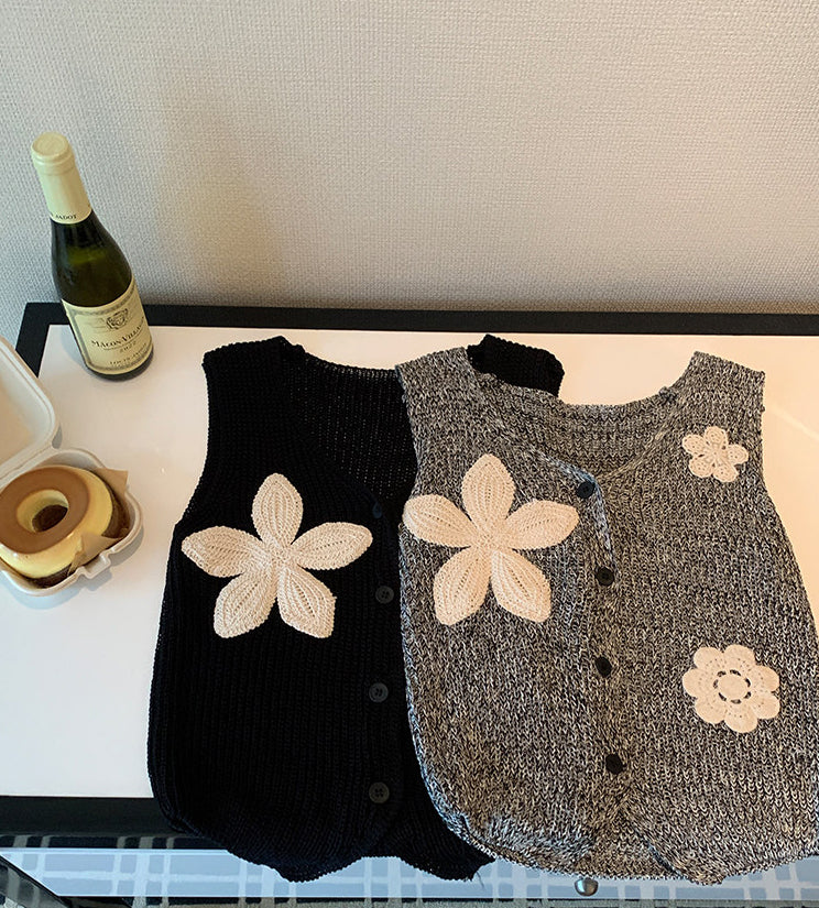 Florie patch top (preorder/ 2 colours)